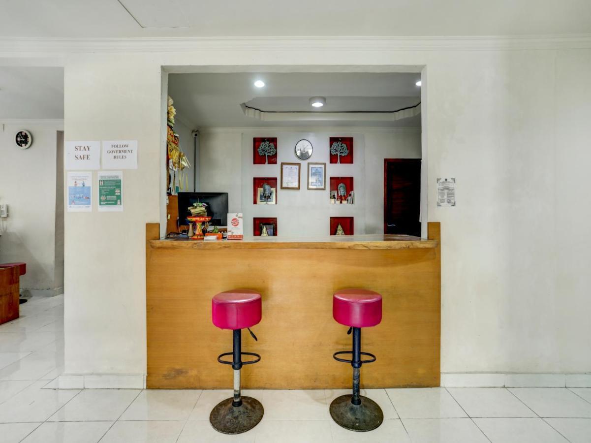 Oyo 3950 The Ratna Hotel Kuta Lombok Buitenkant foto