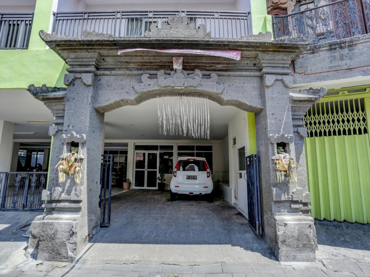 Oyo 3950 The Ratna Hotel Kuta Lombok Buitenkant foto