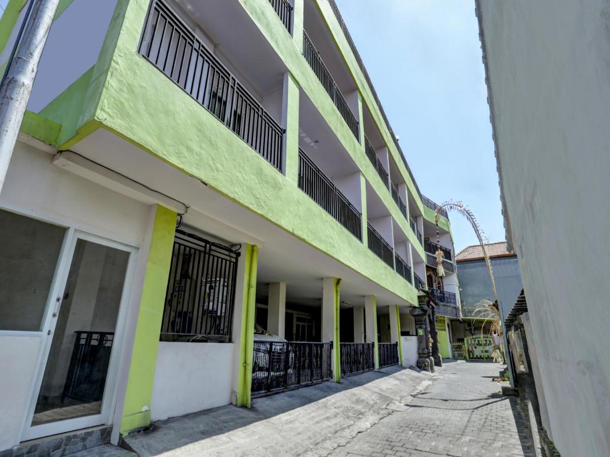 Oyo 3950 The Ratna Hotel Kuta Lombok Buitenkant foto