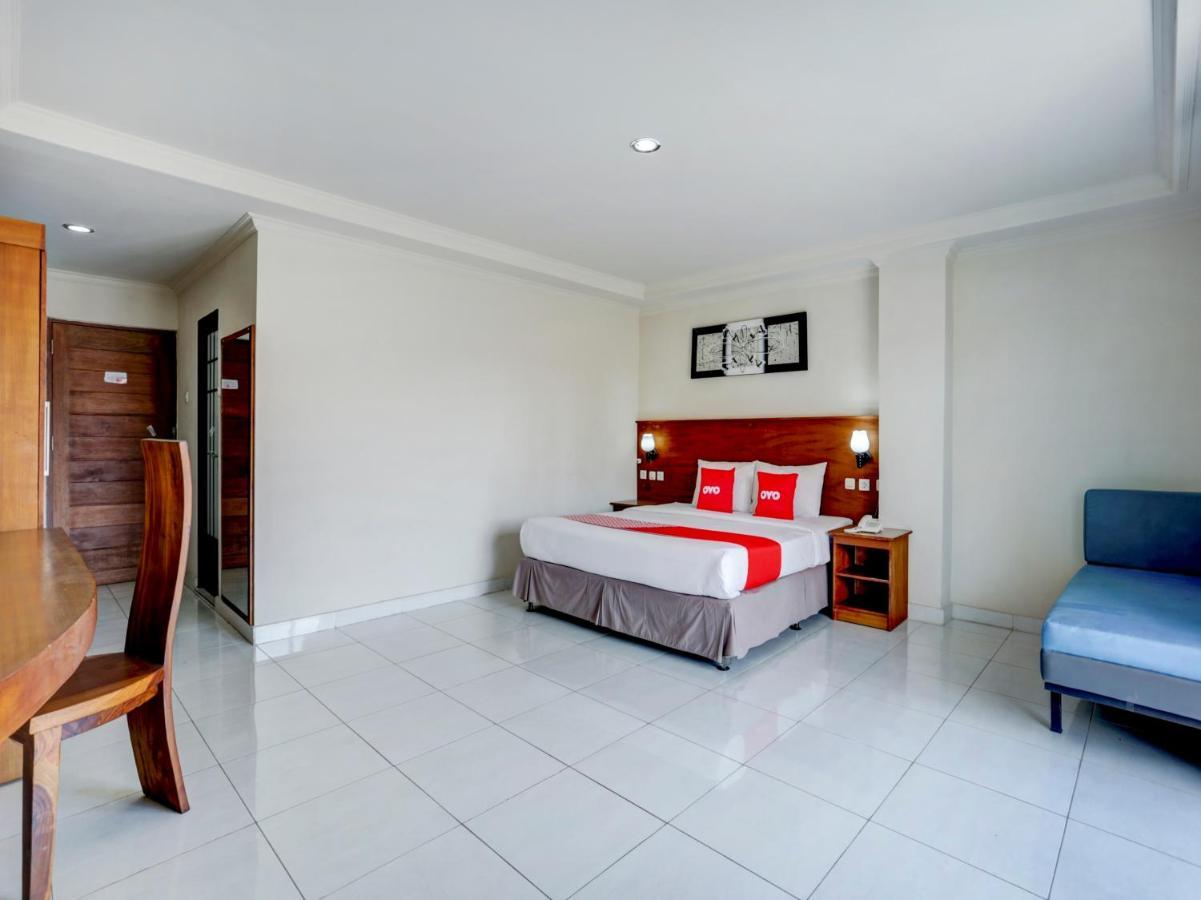 Oyo 3950 The Ratna Hotel Kuta Lombok Buitenkant foto