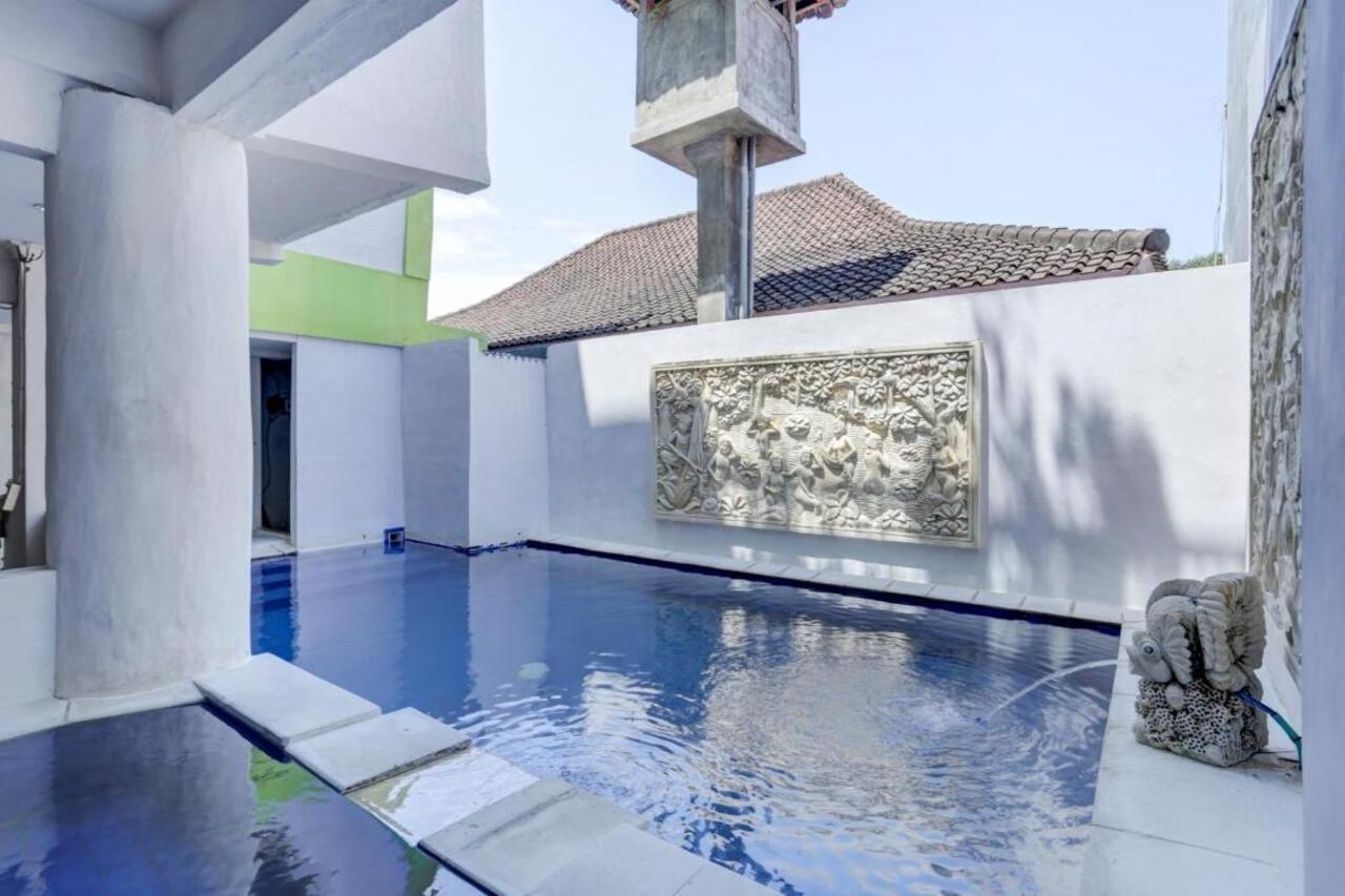 Oyo 3950 The Ratna Hotel Kuta Lombok Buitenkant foto